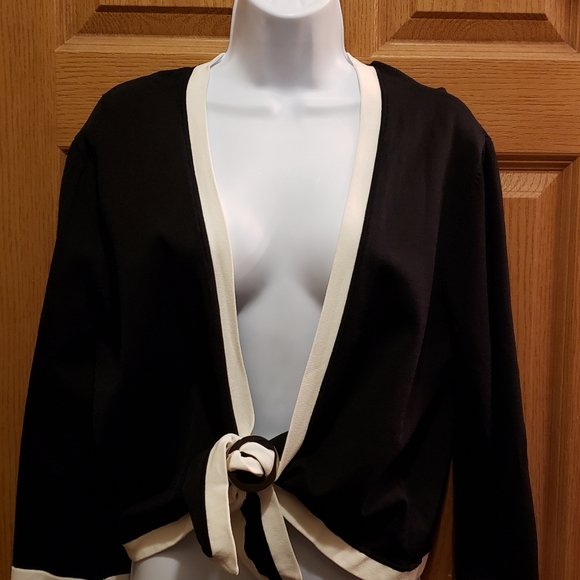 Jones New York Sweaters - Jones New York Front Knot Black and White Cardigan